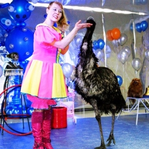 1 - Дрессированный страус на праздник | Шоу страуса