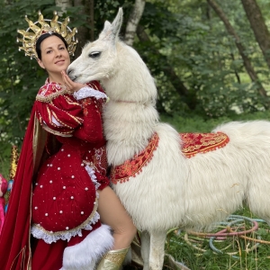21 - Дрессированная лама на праздник. Цена от 30 000 руб.